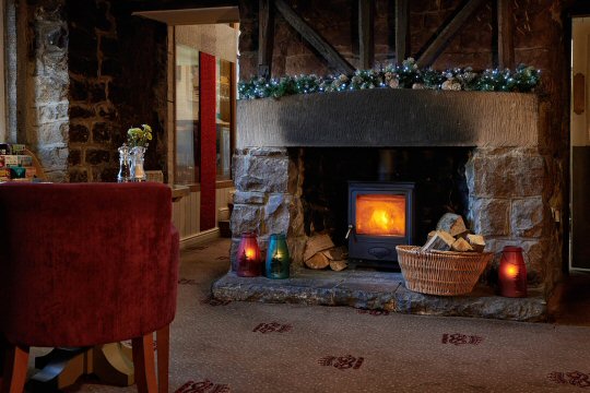 Festive Stay At The Devonshire Arms, Beeley