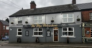 Sunday Lunch and Wednesday Pie Night at The Three Horseshoes, Clay Cross