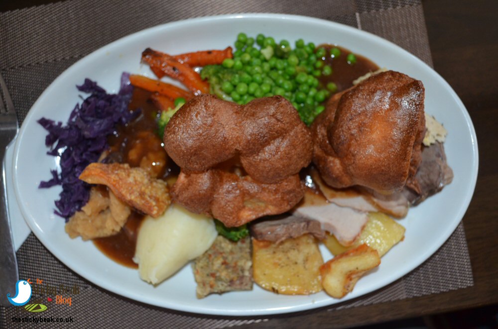 Sunday Lunch At The Milbourne Arms, Holywell Village, Whitley Bay ...